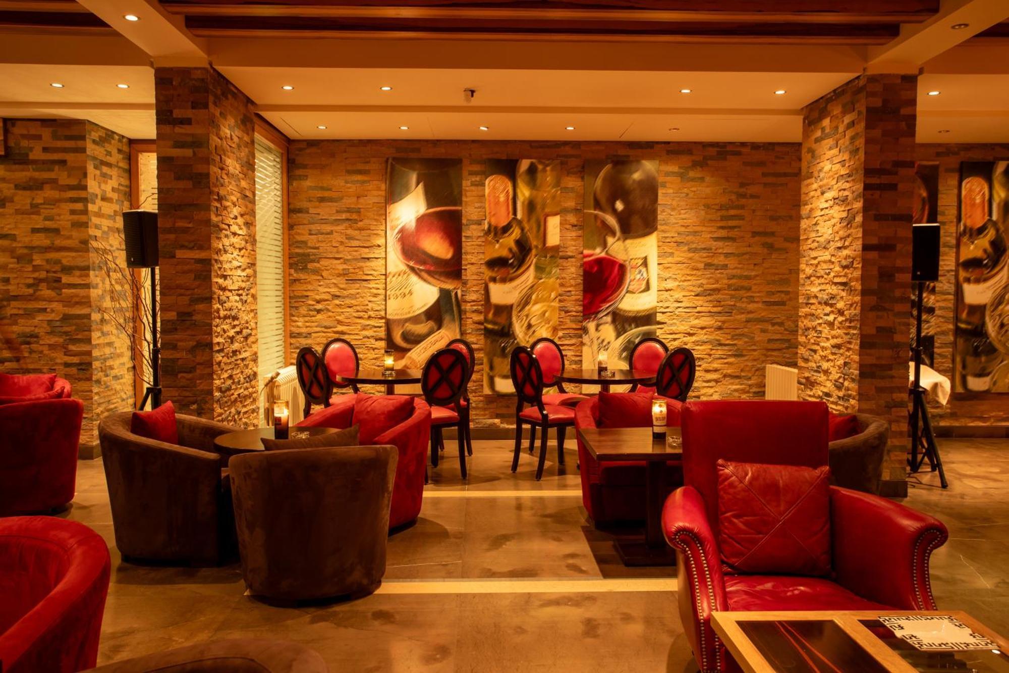 特雷布鲁酒店 Mzaar Kfardebian 外观 照片