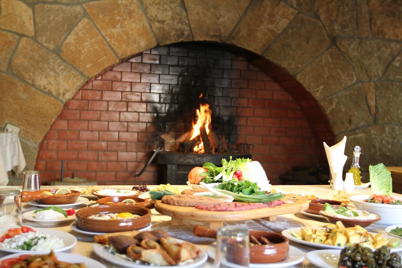特雷布鲁酒店 Mzaar Kfardebian 外观 照片